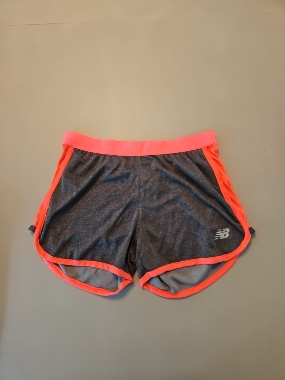 New Balance Women’s Gray and Hot Pink Running Athletic Shorts New No Tag